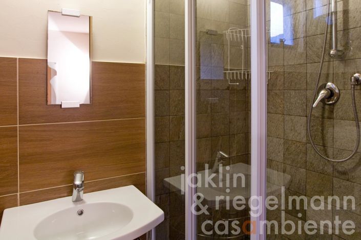 Image No.35-3 Bed House for sale