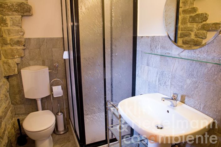 Image No.36-3 Bed House for sale