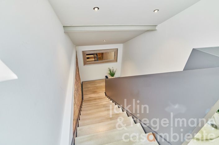 Image No.13-11 Bed Hotel for sale