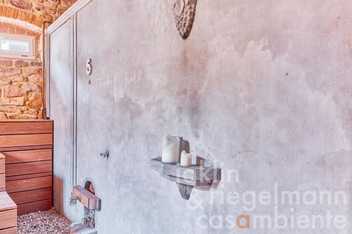 Image No.25-11 Bed Hotel for sale