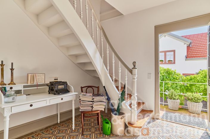 Image No.8-11 Bed Hotel for sale