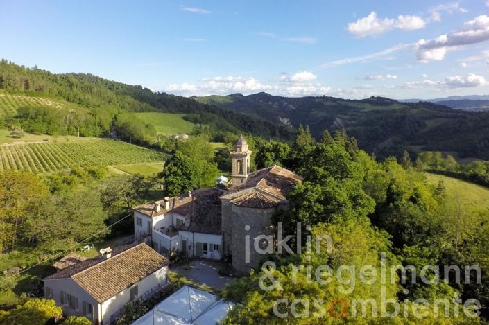 Image No.10-8 Bed House for sale