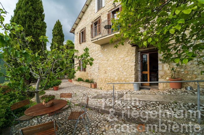 Image No.12-3 Bed Country House for sale