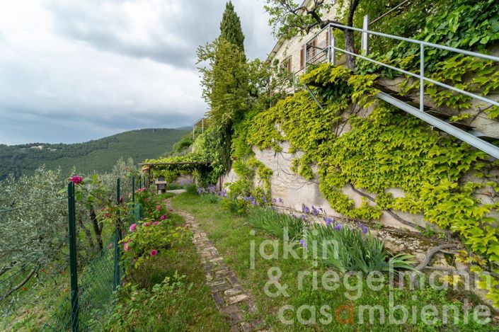 Image No.24-3 Bed Country House for sale