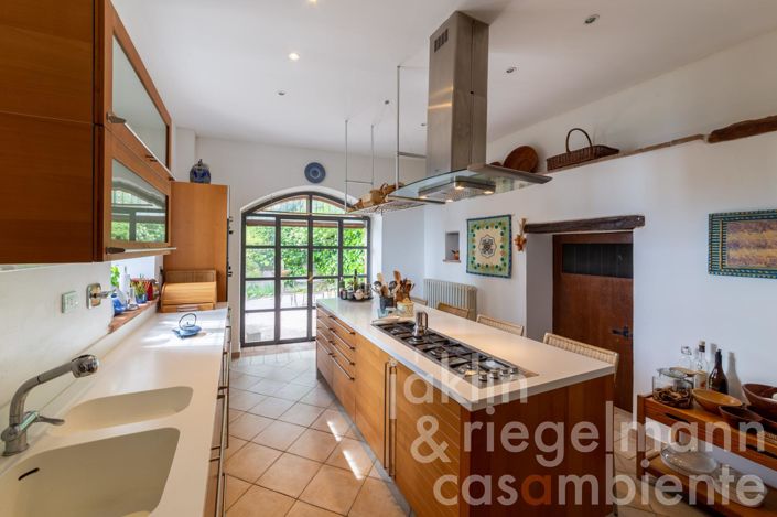 Image No.28-3 Bed Country House for sale