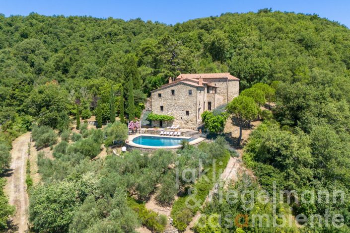 Image No.10-7 Bed Country House for sale