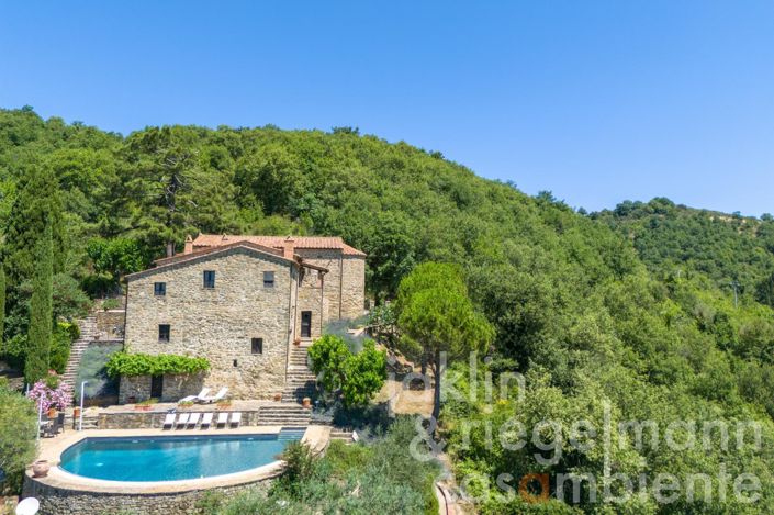 Image No.11-7 Bed Country House for sale