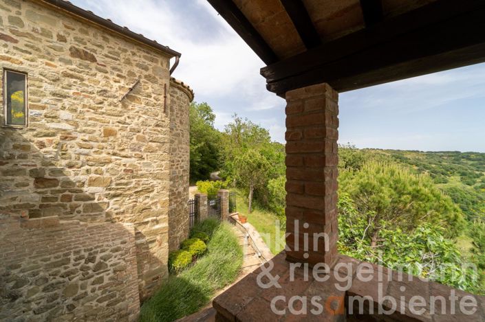 Image No.26-7 Bed Country House for sale