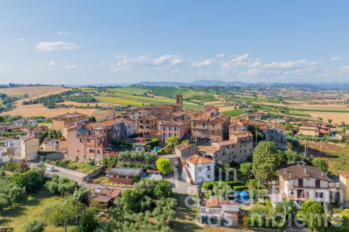 Image No.2-Maison de ville de 3 chambres à vendre à Marsciano