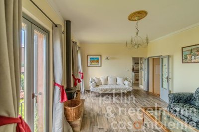 68baba7f04dcbm3134106