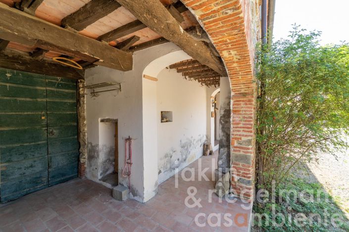 Image No.12-Ferme de 11 chambres à vendre à Arezzo