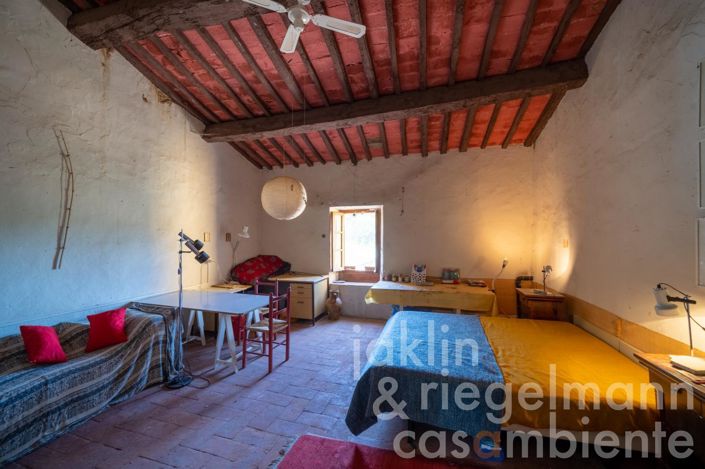 Image No.20-Ferme de 11 chambres à vendre à Arezzo