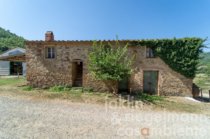 Image No.22-Ferme de 11 chambres à vendre à Arezzo
