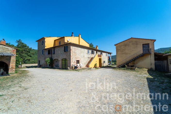 Image No.24-Ferme de 11 chambres à vendre à Arezzo