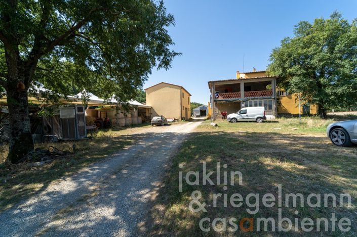 Image No.25-Ferme de 11 chambres à vendre à Arezzo