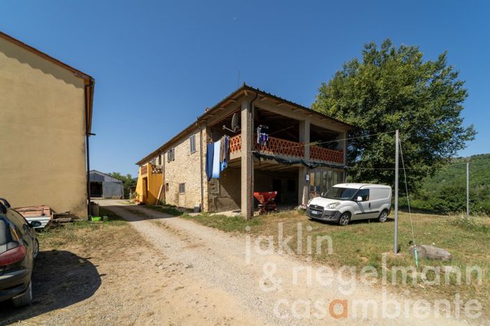 Image No.26-Ferme de 11 chambres à vendre à Arezzo