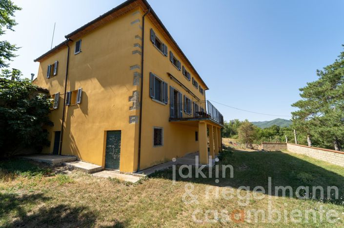 Image No.3-Ferme de 11 chambres à vendre à Arezzo