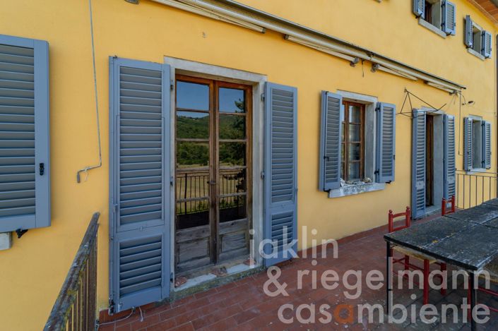 Image No.5-Ferme de 11 chambres à vendre à Arezzo