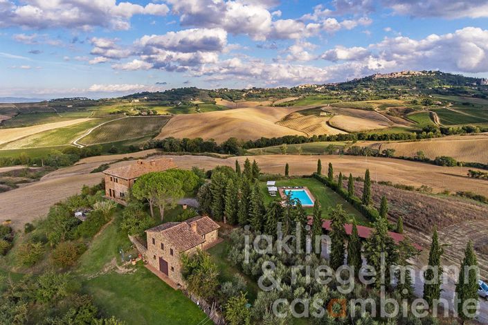 Image No.1-9 Bed Country House for sale
