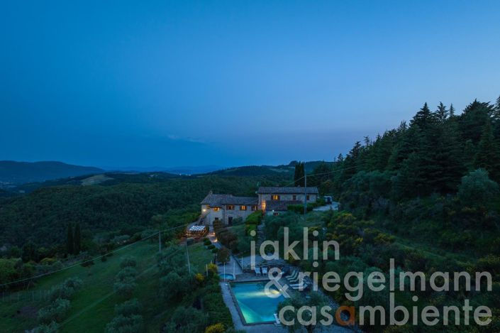 Image No.1-8 Bed Country House for sale