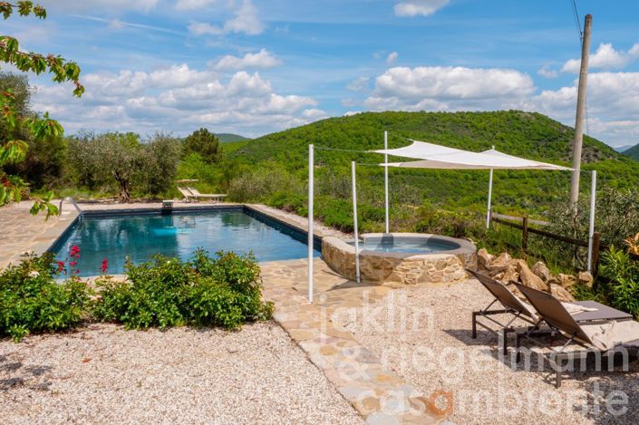 Image No.19-Maison de campagne de 8 chambres à vendre à Perugia