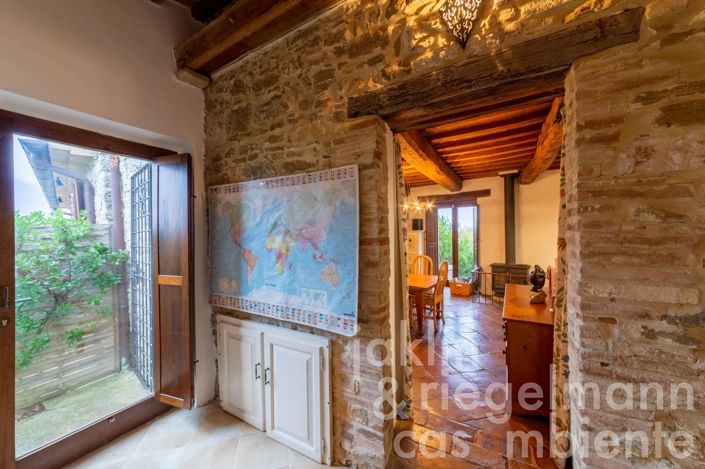 Image No.34-Maison de campagne de 8 chambres à vendre à Perugia