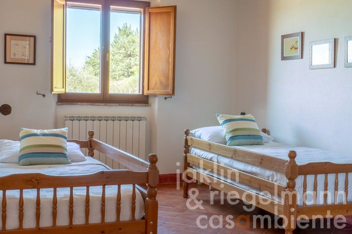 Image No.54-Maison de campagne de 8 chambres à vendre à Perugia