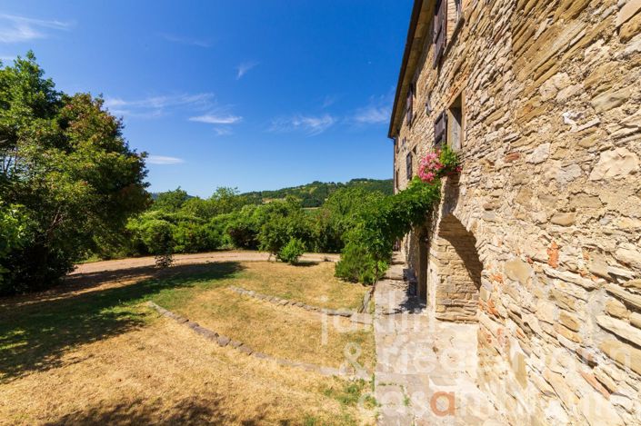 Image No.18-5 Bed Country House for sale