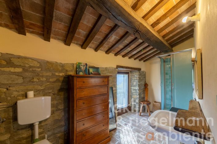 Image No.42-5 Bed Country House for sale