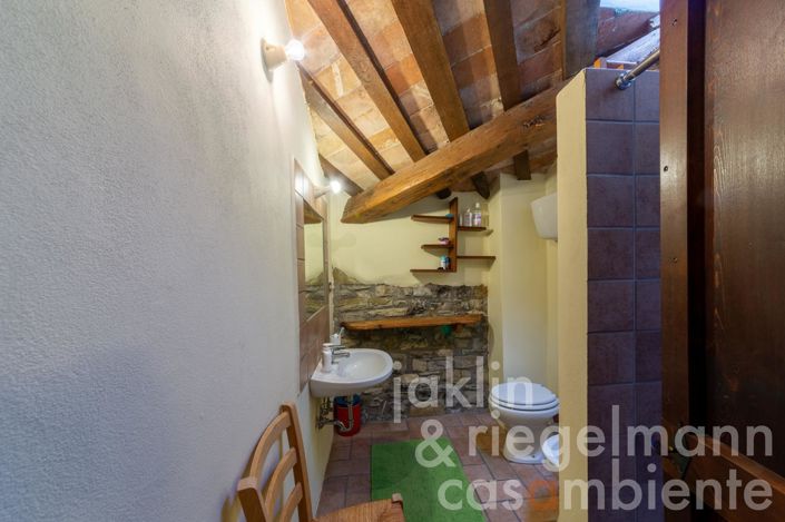 Image No.48-Maison de campagne de 5 chambres à vendre à Pietralunga