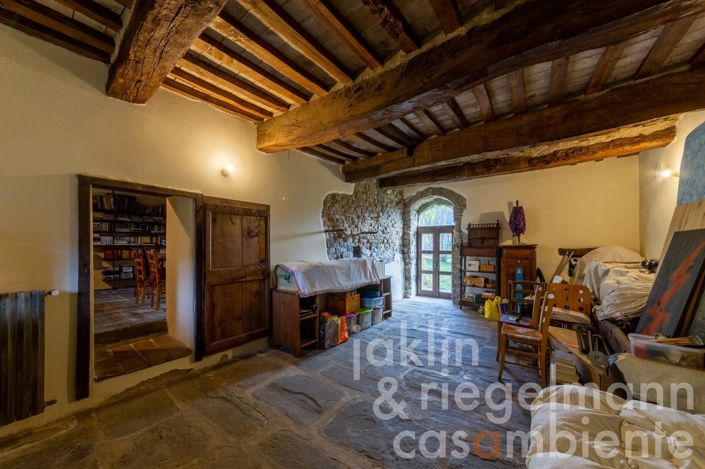 Image No.51-Maison de campagne de 5 chambres à vendre à Pietralunga