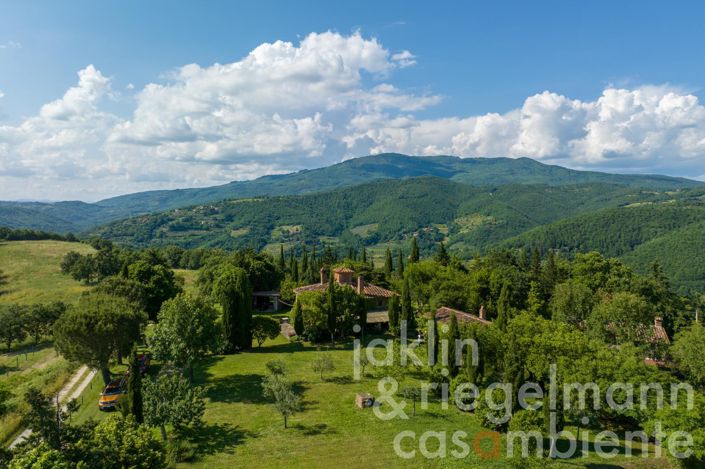 Image No.12-Maison de campagne de 9 chambres à vendre à Anghiari