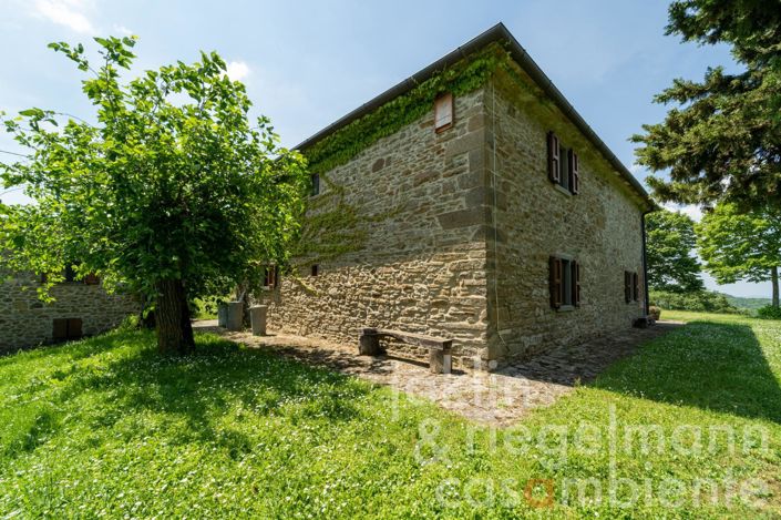 Image No.20-Maison de campagne de 9 chambres à vendre à Anghiari