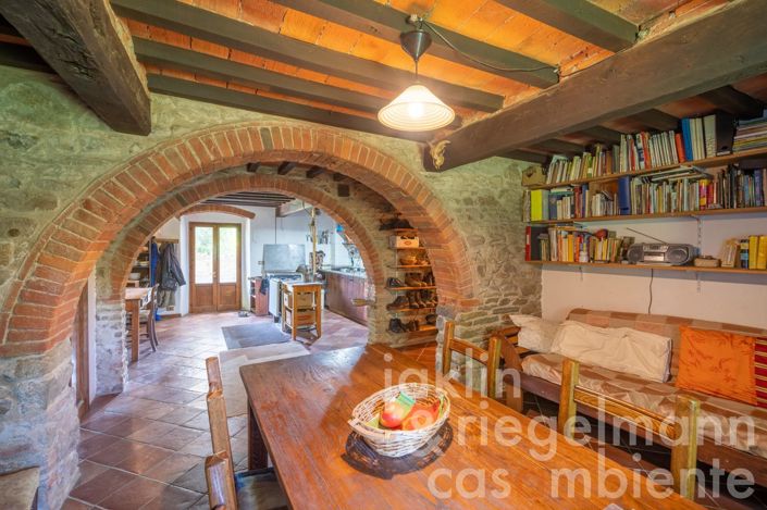 Image No.23-Maison de campagne de 9 chambres à vendre à Anghiari