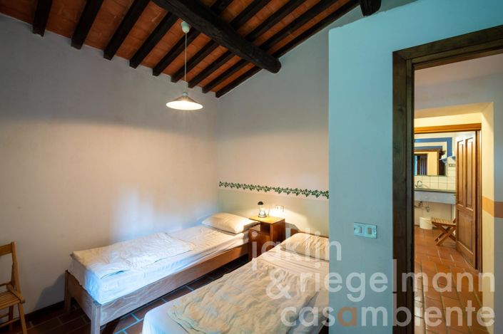 Image No.61-Maison de campagne de 9 chambres à vendre à Anghiari