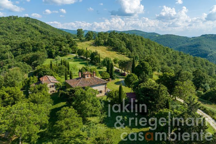 Image No.7-Maison de campagne de 9 chambres à vendre à Anghiari