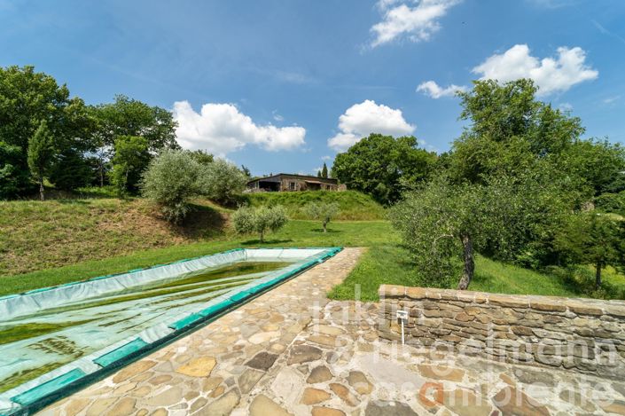 Image No.73-Maison de campagne de 9 chambres à vendre à Anghiari