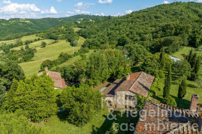 Image No.8-Maison de campagne de 9 chambres à vendre à Anghiari