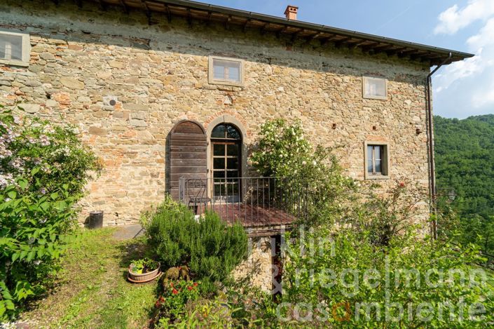Image No.6-Ferme de 10 chambres à vendre à Stia