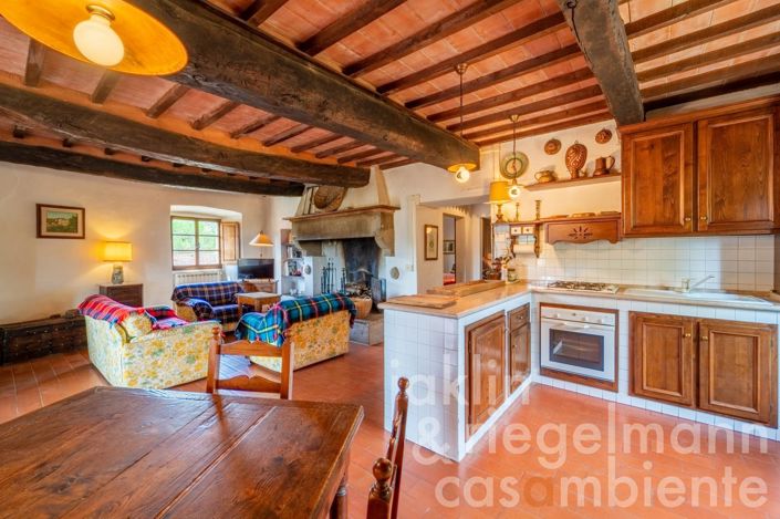Image No.1-5 Bed Country House for sale