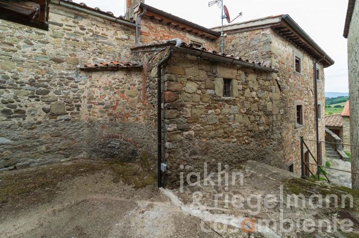 Image No.11-5 Bed Country House for sale