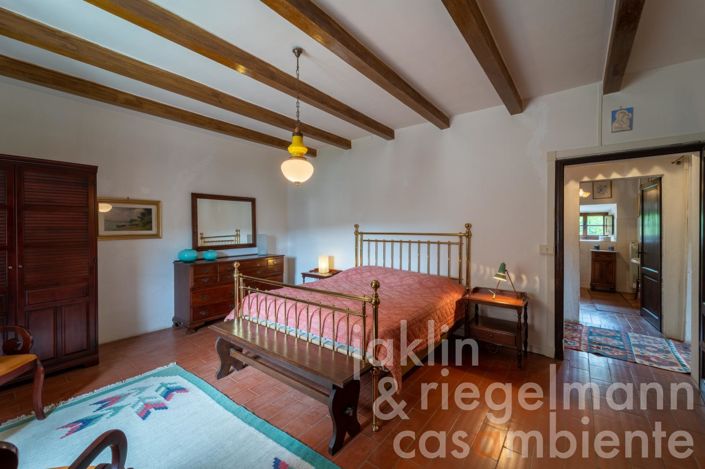 Image No.24-5 Bed Country House for sale