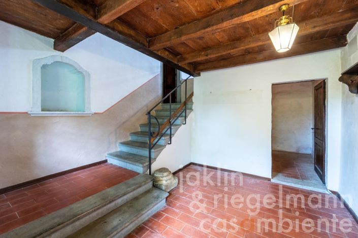 Image No.30-5 Bed Country House for sale