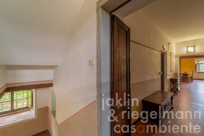 Image No.31-5 Bed Country House for sale