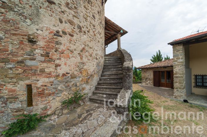 Image No.5-5 Bed Country House for sale