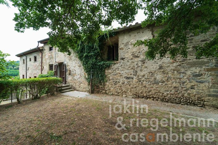 Image No.8-5 Bed Country House for sale