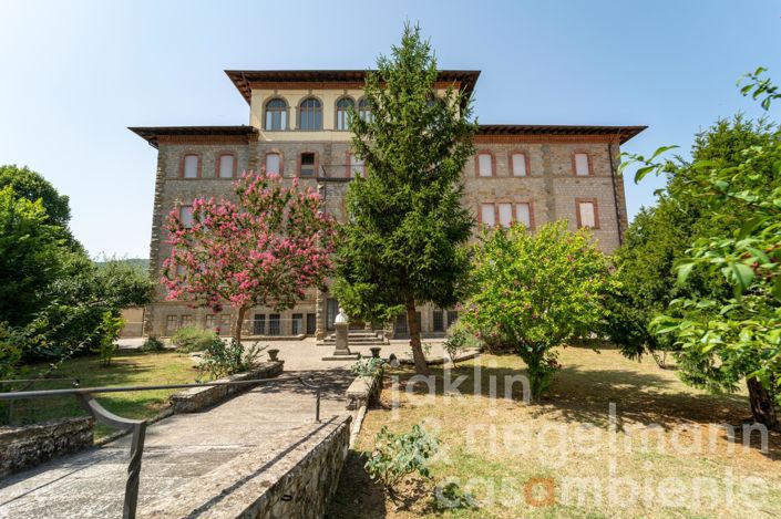 Image No.17-Maison de 35 chambres à vendre à Castèl San Niccolò