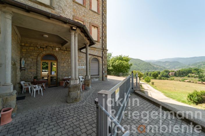 Image No.32-Maison de 35 chambres à vendre à Castèl San Niccolò
