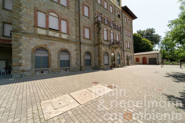 Image No.34-Maison de 35 chambres à vendre à Castèl San Niccolò