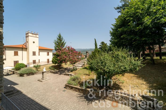 Image No.41-Maison de 35 chambres à vendre à Castèl San Niccolò